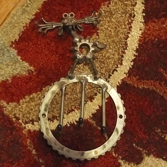 ๐ UNIQUE Handmade Moose Screws & Nails Key Holder - Picture 10 of 10